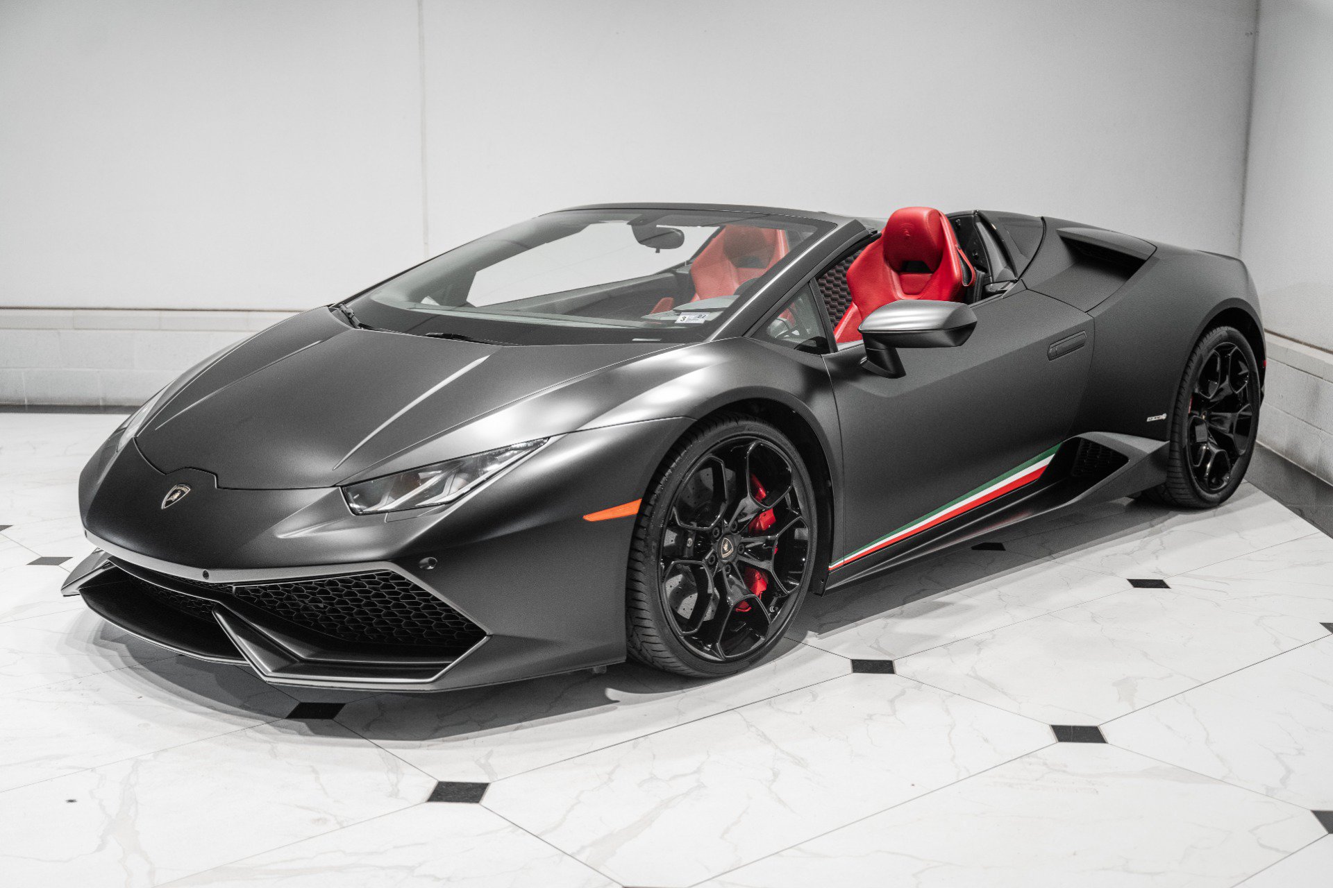Used 2016 Lamborghini Huracan LP 610-4 AWD/4WD image 4
