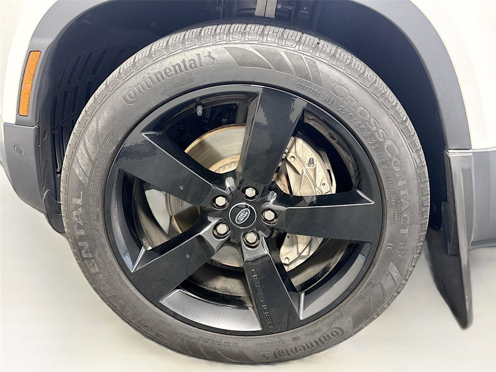 Used 2023 Land Rover Defender 130 S image 33