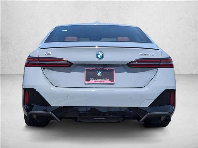 New 2026 BMW i5 eDrive40 w/ M Sport Package RWD image 7