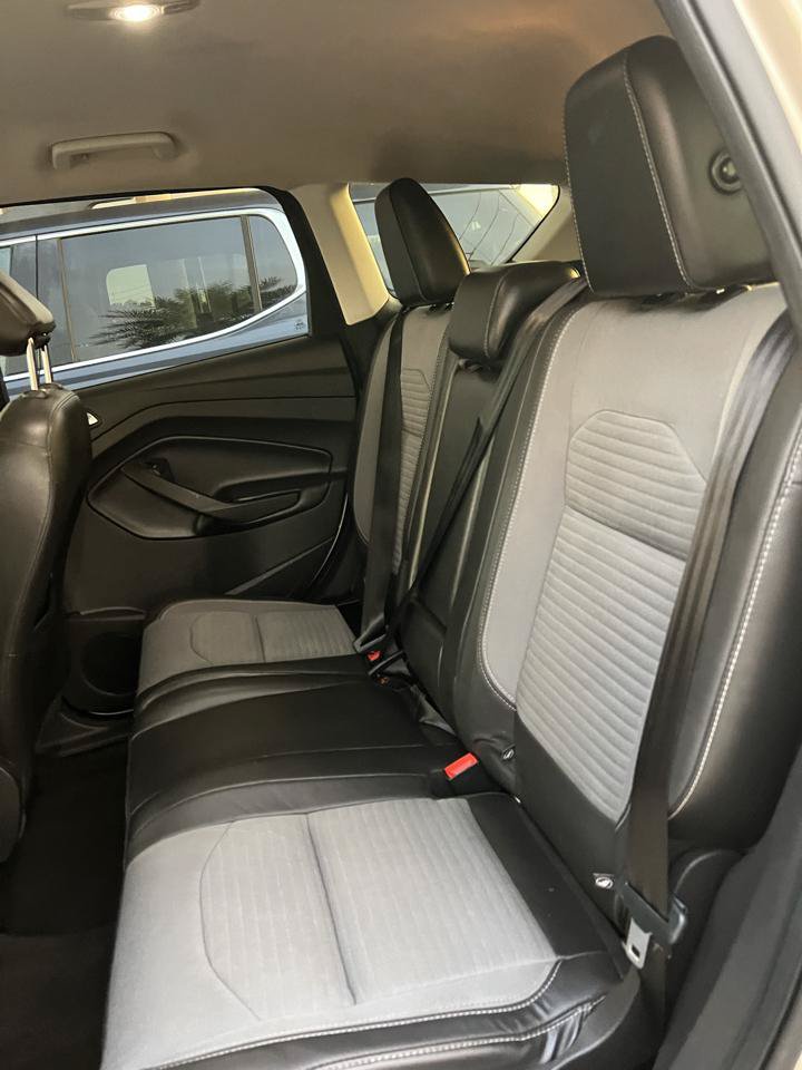 Used 2018 Ford Escape SE w/ SE Sport Appearance Package FWD image 7