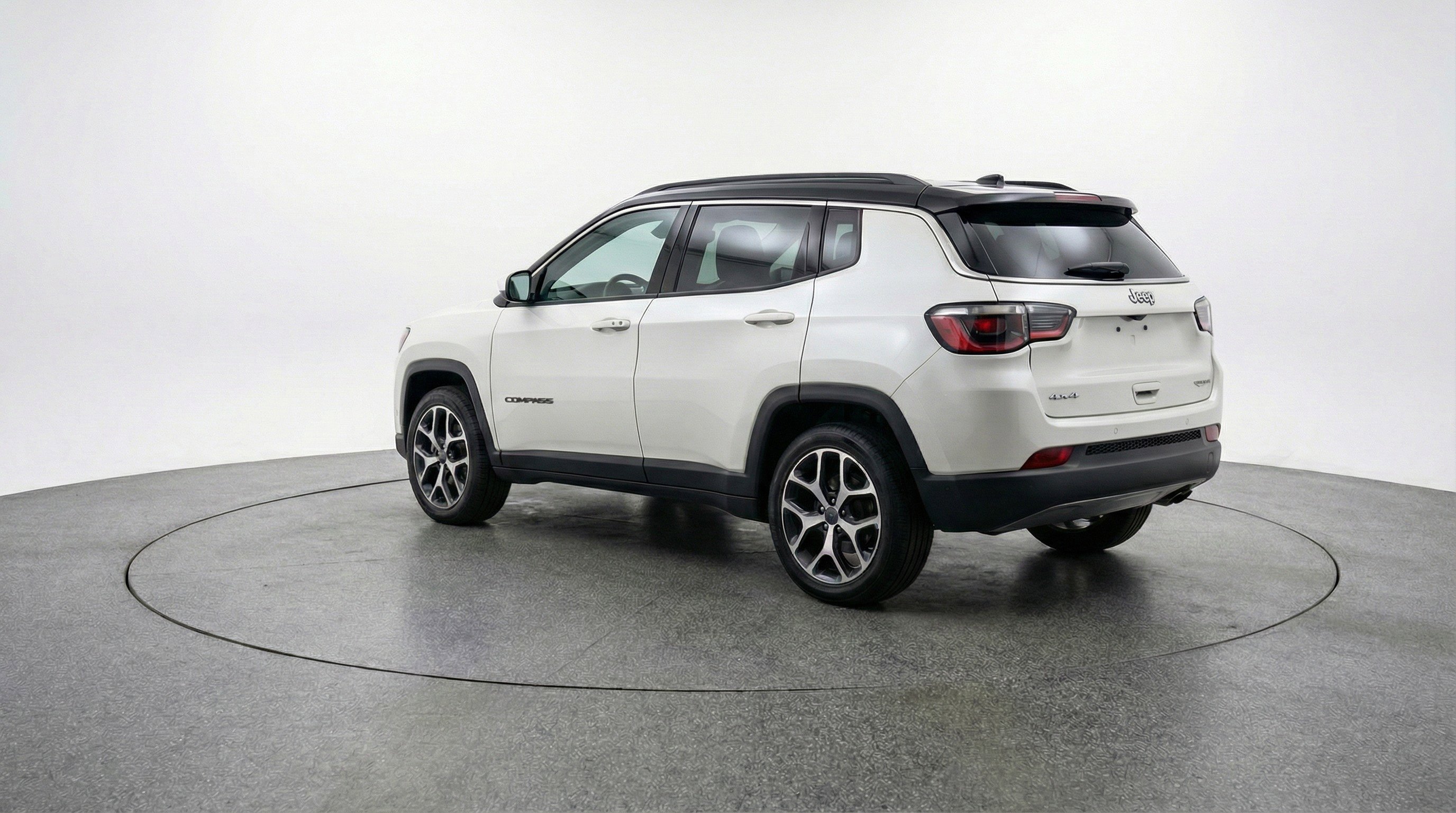 Used 2025 Jeep Compass Limited image 6