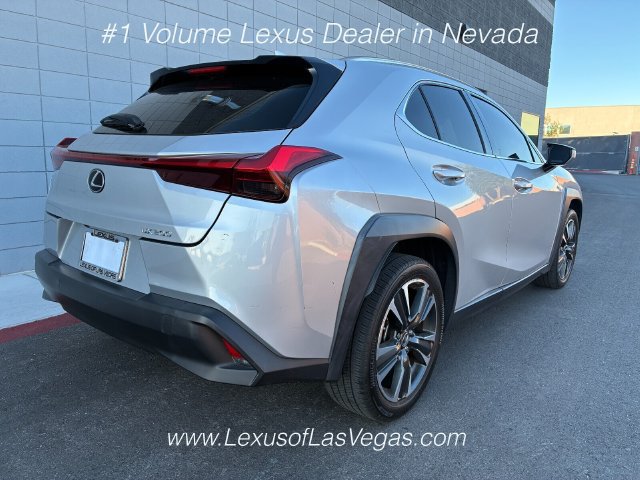 Used 2019 Lexus UX 200 w/ Accessory Package 2 FWD image 3