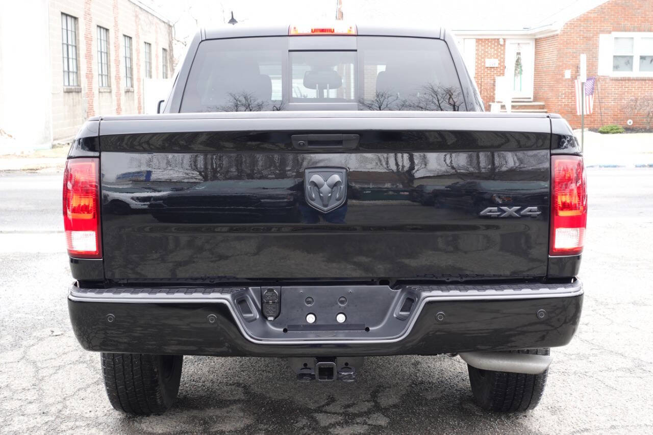 Used 2023 RAM 1500 Classic SLT w/ Electronics Convenience Group image 8