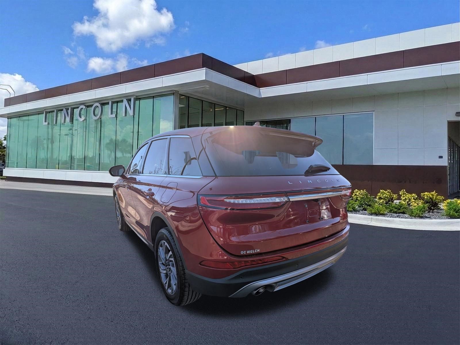 Certified 2023 Lincoln Corsair FWD w/ Equipment Group 101A image 7