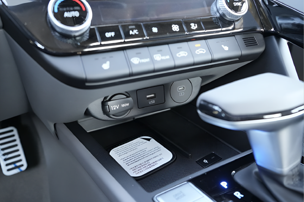New 2026 Hyundai Elantra SEL Sport FWD image 29
