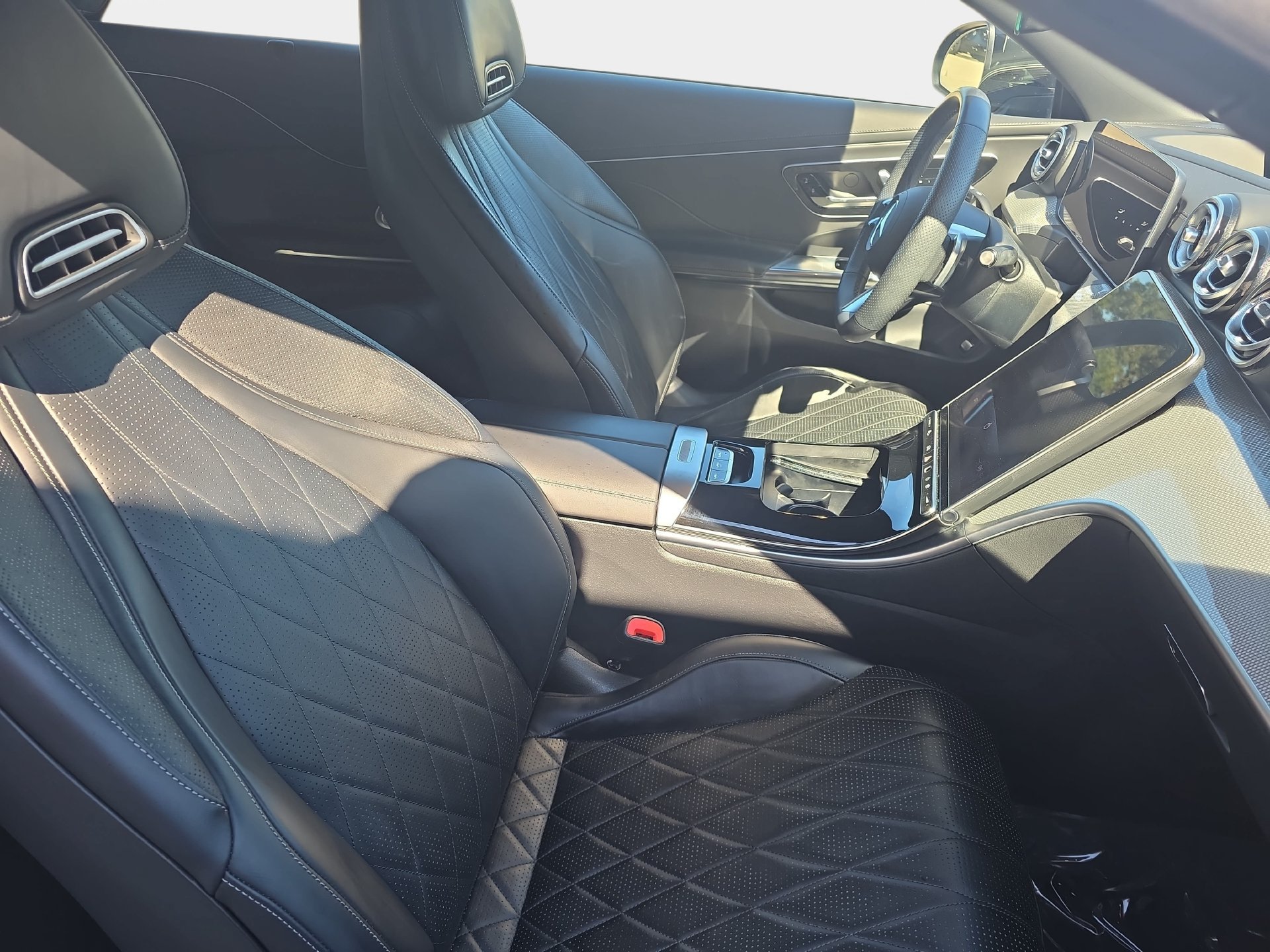 Certified 2024 Mercedes-Benz CLE 450 4MATIC Cabriolet image 10