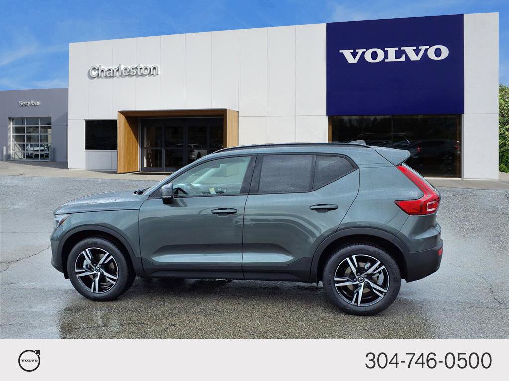 New 2026 Volvo XC40 B4 Core w/ Protection Package Premier FWD image 7