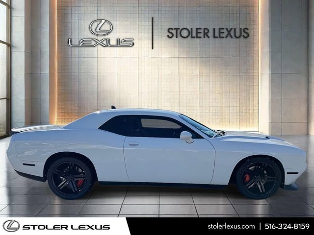 Used 2016 Dodge Challenger R/T Scat Pack w/ Leather Interior Group image 5