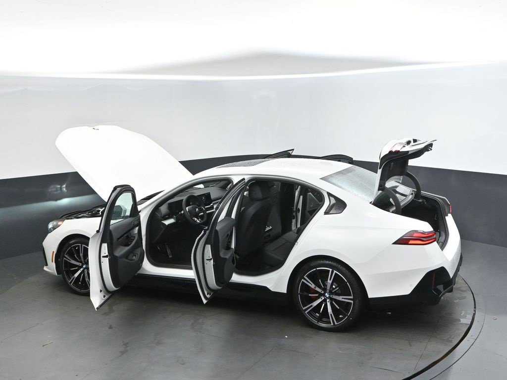 New 2026 BMW 530i w/ M Sport Package image 2