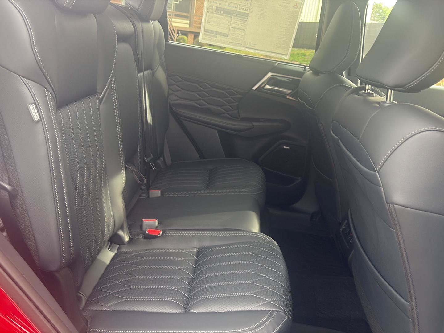 New 2026 Mitsubishi Outlander SEL AWD/4WD image 18