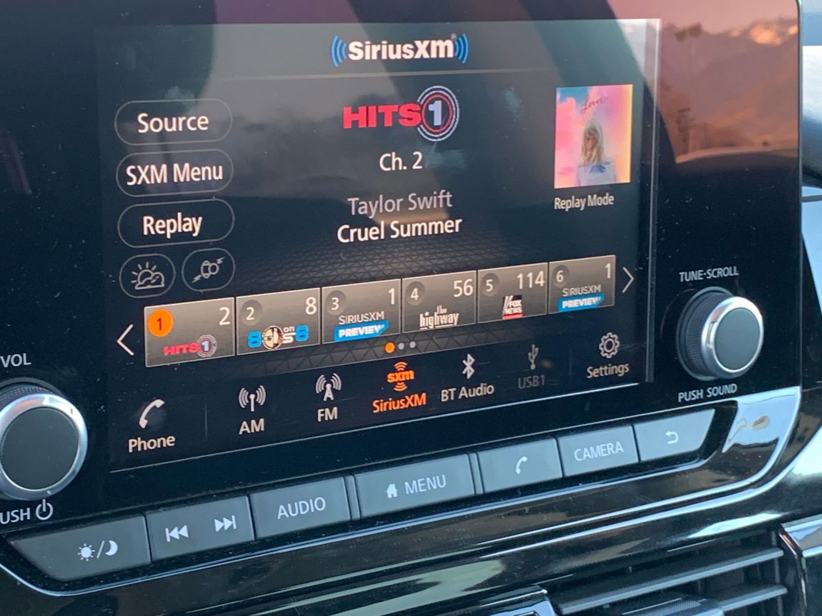 Used 2025 Nissan Pathfinder SV image 20