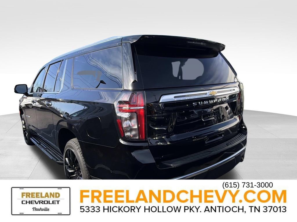 Used 2024 Chevrolet Suburban High Country w/ Advanced Technology Package image 3