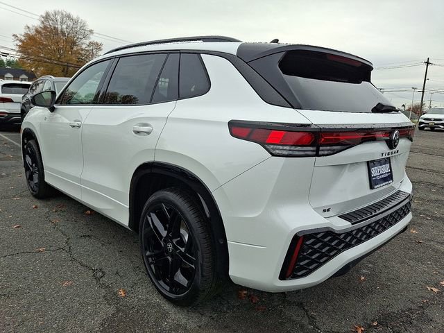 New 2026 Volkswagen Tiguan SE R-Line image 3