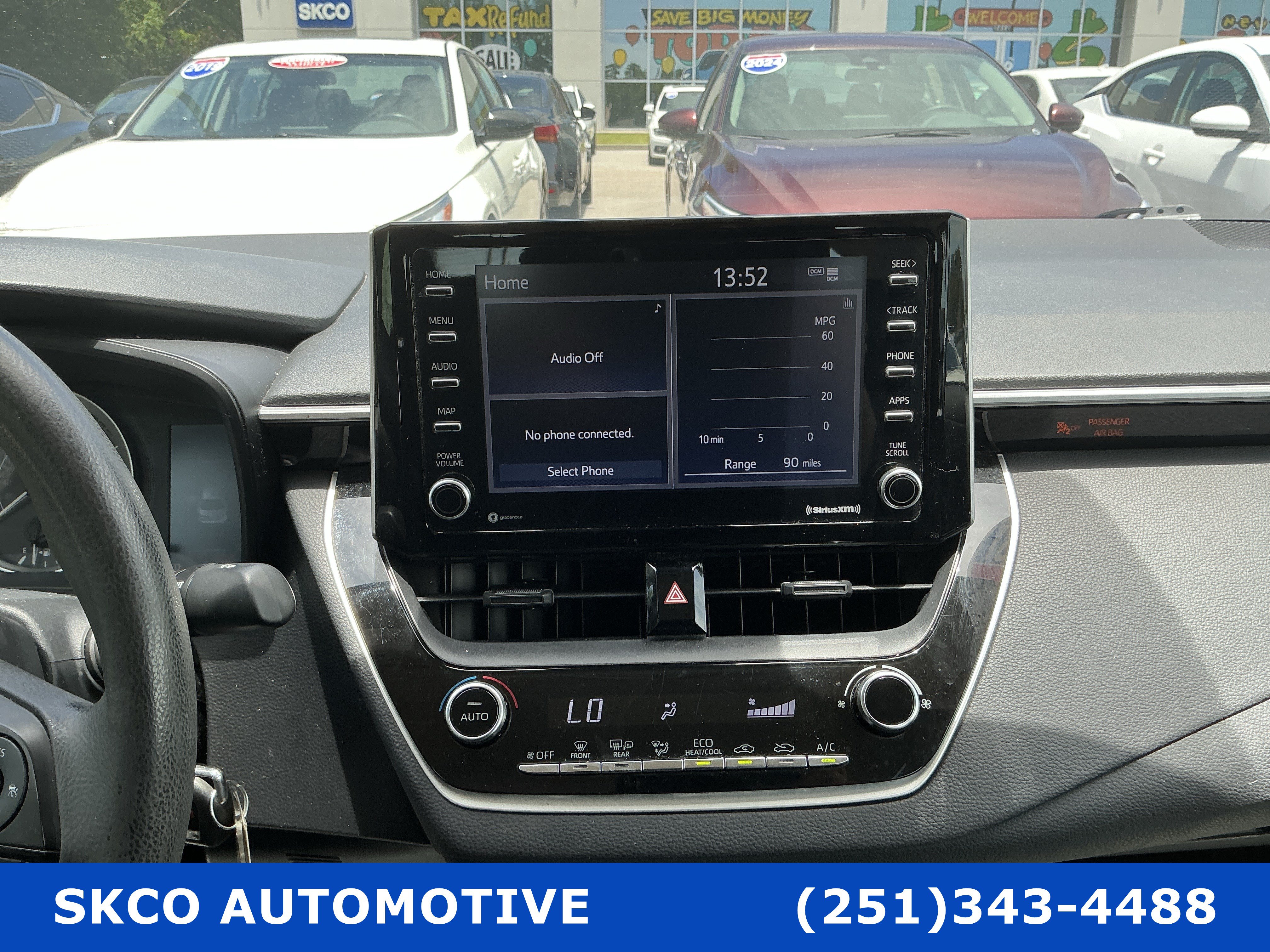 Used 2021 Toyota Corolla LE FWD image 16