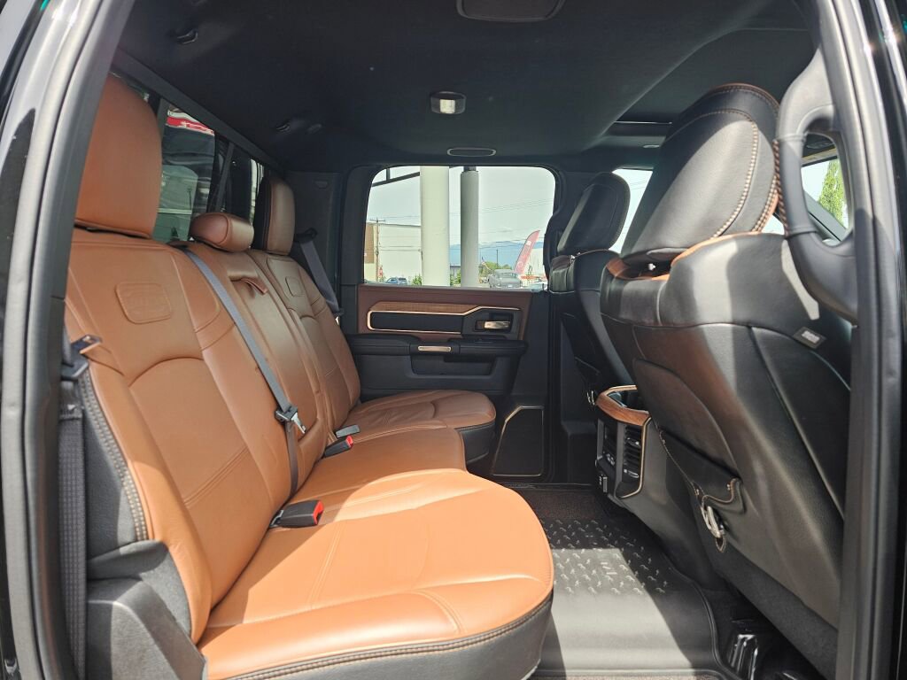 Used 2022 RAM 3500 Limited AWD/4WD image 13