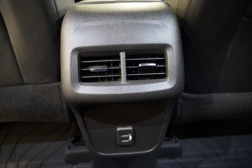 Used 2022 Chevrolet Equinox RS w/ LPO, Floor Liner Package AWD/4WD image 30