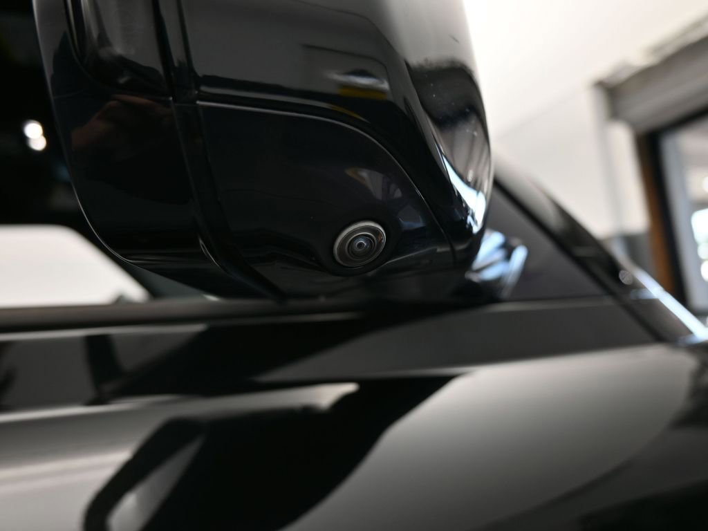 Used 2023 Land Rover Defender 90 X image 44