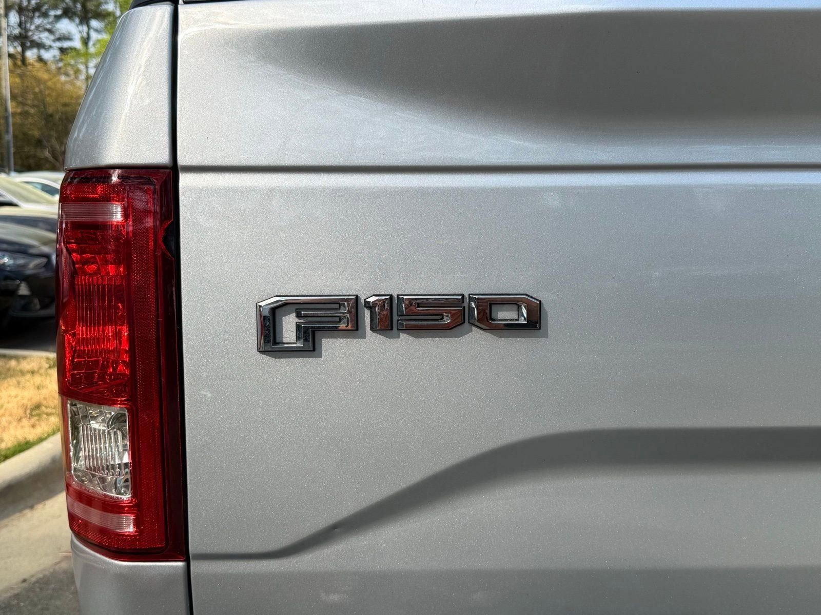 Used 2017 Ford F150 XLT w/ Heavy-Duty Payload Package AWD/4WD image 11