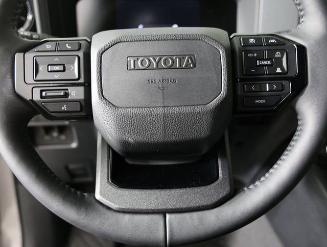 Used 2025 Toyota Land Cruiser image 13