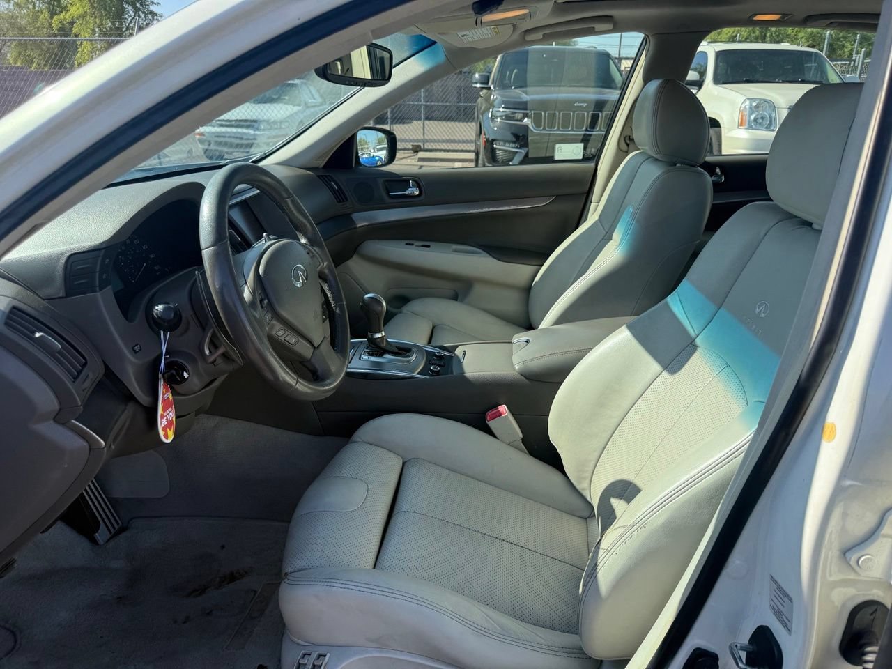 Used 2012 INFINITI G37 x Sedan w/ Premium Pkg AWD/4WD image 12