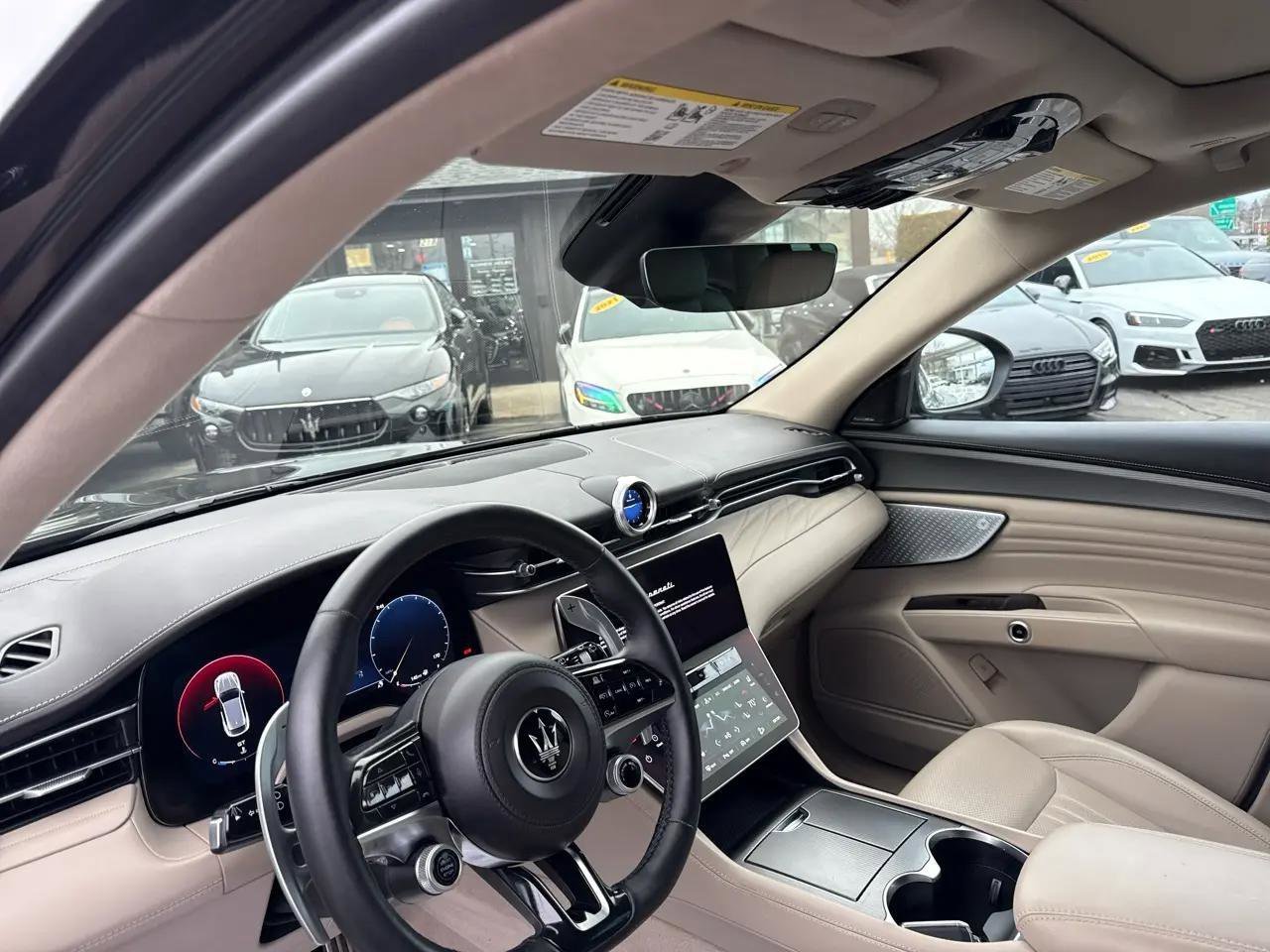 Used 2023 Maserati Grecale GT image 24