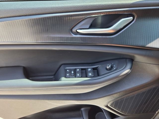 Used 2025 Jeep Grand Cherokee L Laredo AWD/4WD image 24