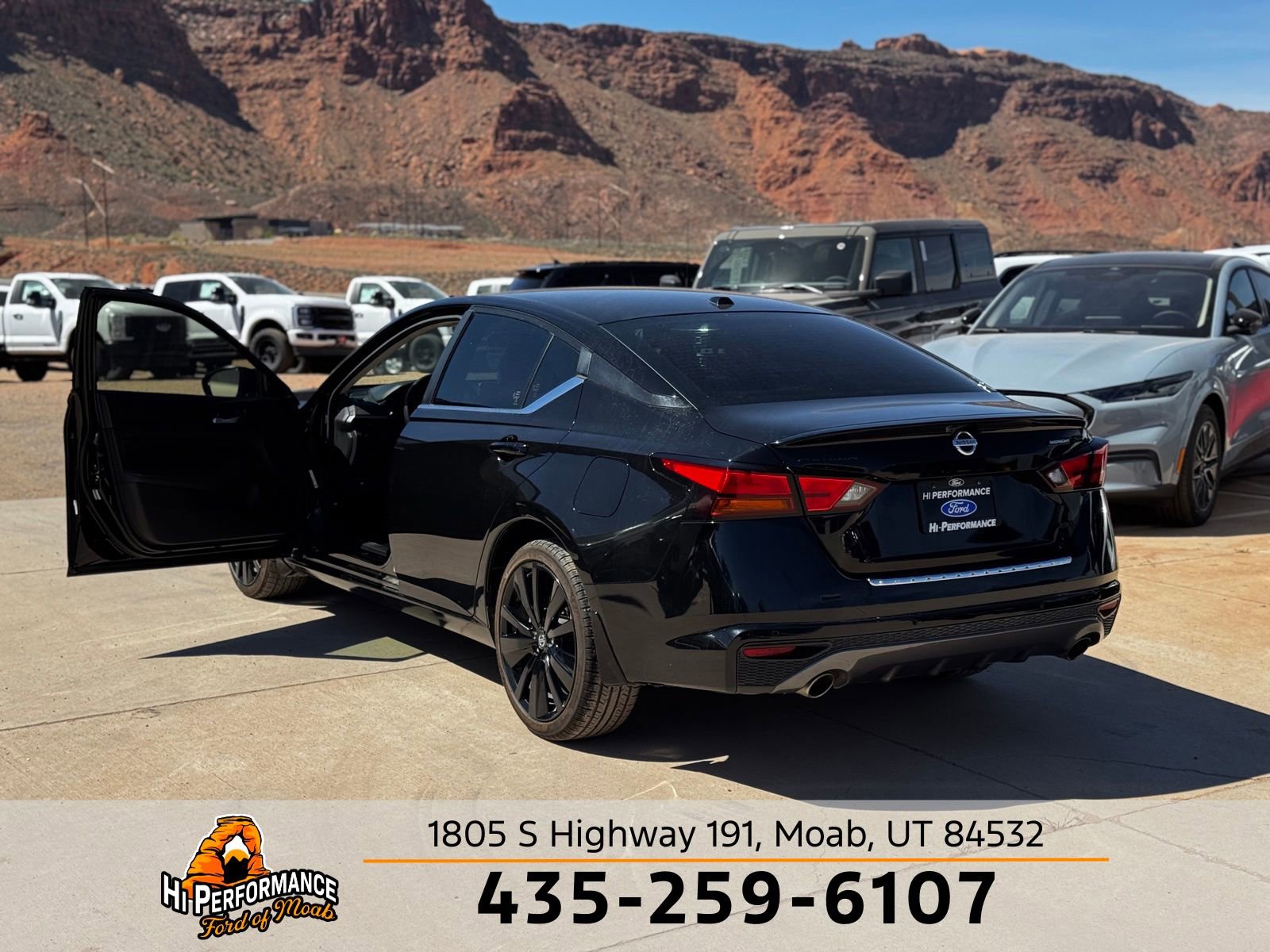 Used 2022 Nissan Altima 2.5 SR w/ Midnight Edition Package image 13