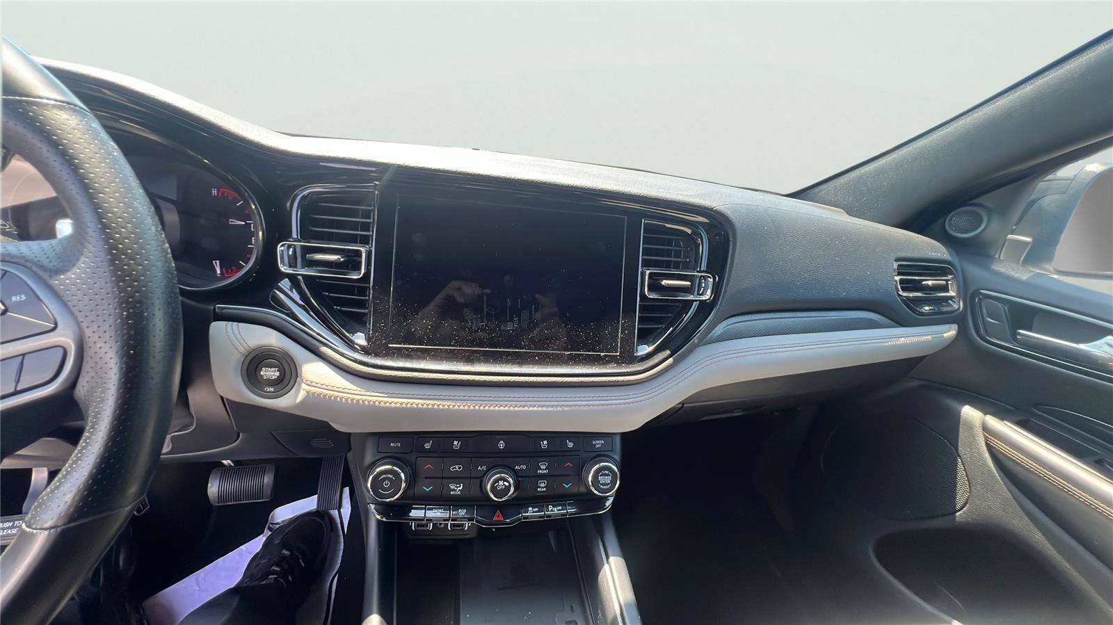 Used 2022 Dodge Durango R/T w/ Blacktop Package AWD/4WD image 13