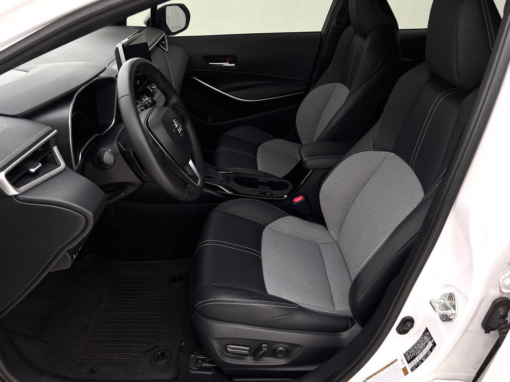 Used 2024 Toyota Corolla XSE FWD image 11