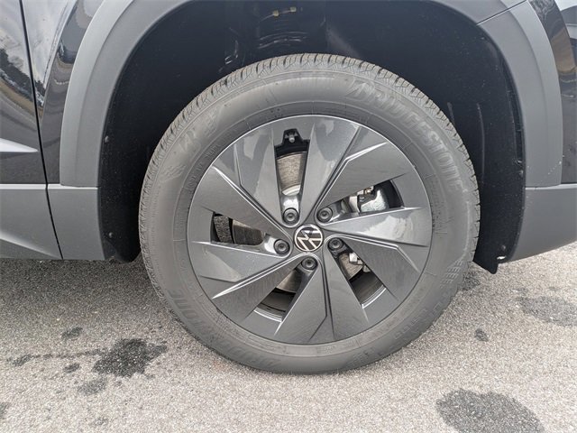 New 2026 Volkswagen Taos S image 11