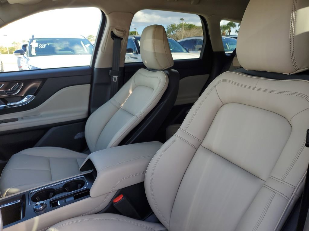 New 2026 Lincoln Corsair Premiere FWD image 22