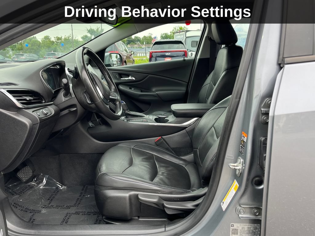 Used 2018 Chevrolet Volt Premier w/ Driver Confidence Package FWD image 12