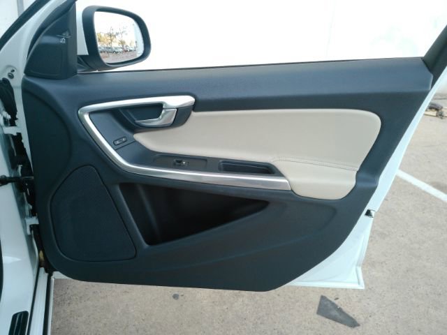 Used 2015 Volvo S60 T6 image 19