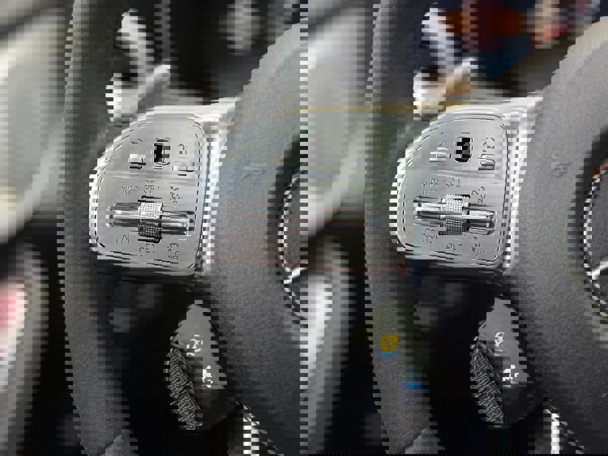 Used 2020 Mercedes-Benz GLC 63 AMG 4MATIC image 26