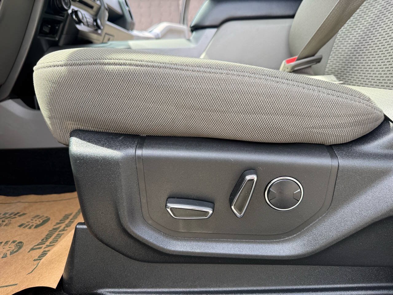 Used 2018 Ford F150 XLT w/ Equipment Group 302A Luxury AWD/4WD image 52