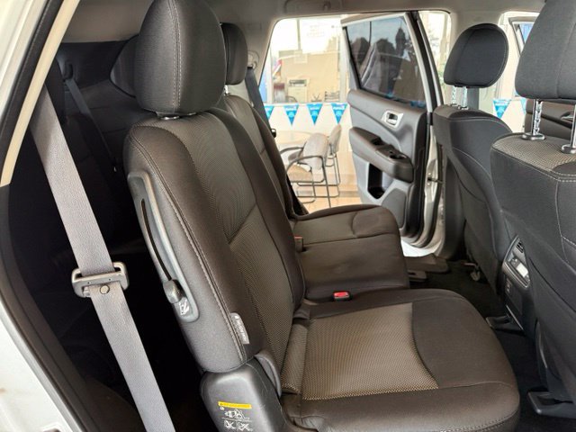Used 2018 Nissan Pathfinder SV AWD/4WD image 24