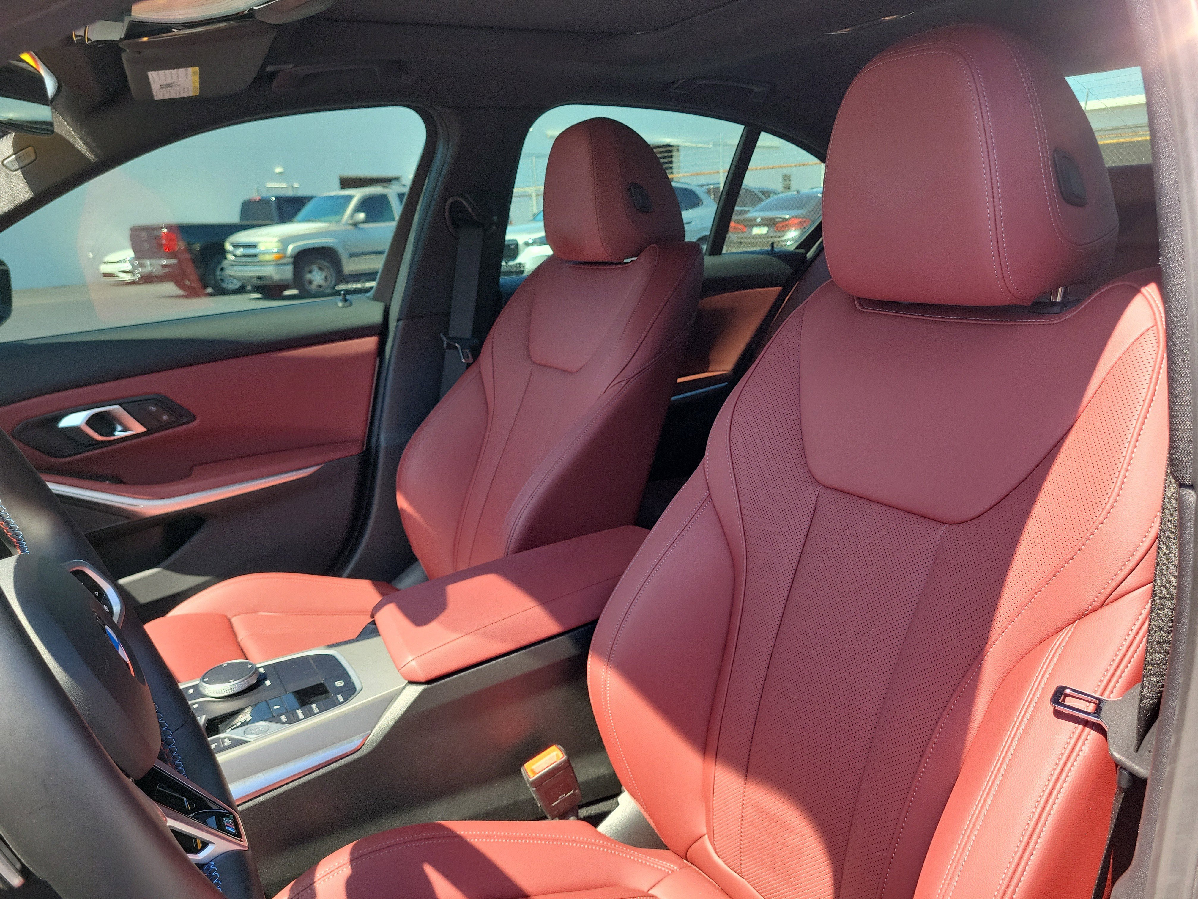 Used 2025 BMW M340i w/ Premium Package RWD image 22