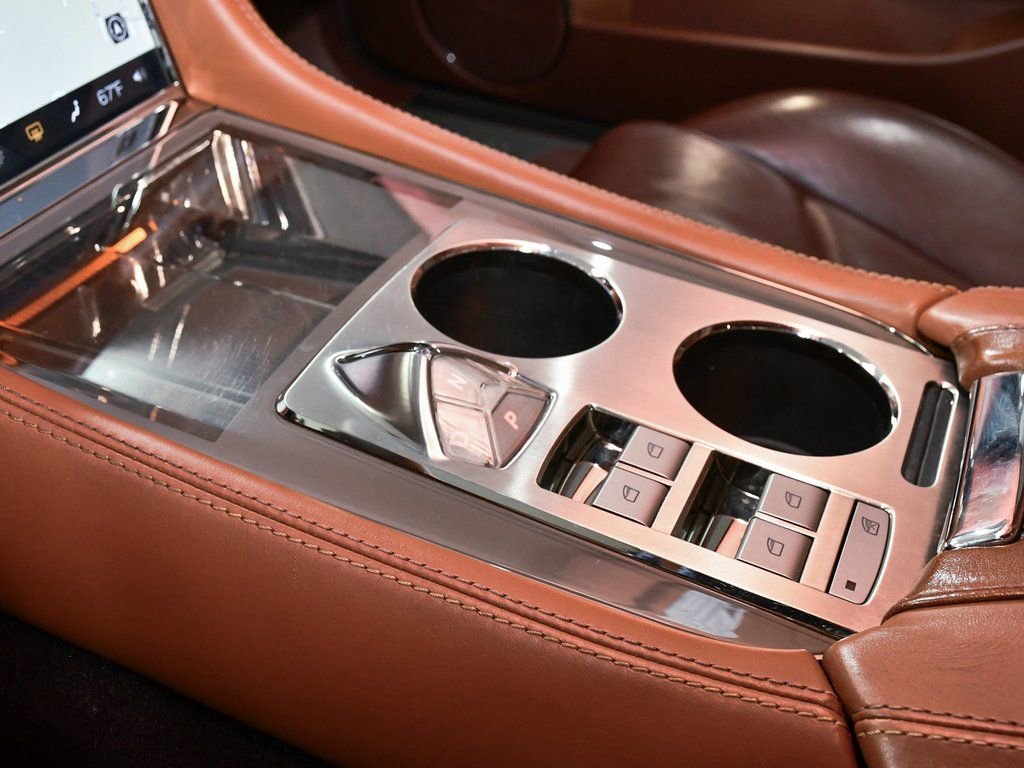 Used 2019 Karma Revero image 28