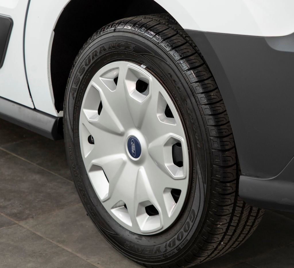 Used 2016 Ford Transit Connect XL image 9