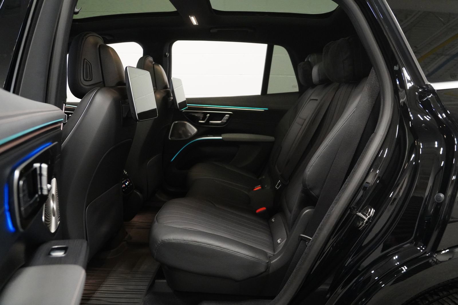 Certified 2023 Mercedes-Benz EQS 580 4MATIC SUV image 14