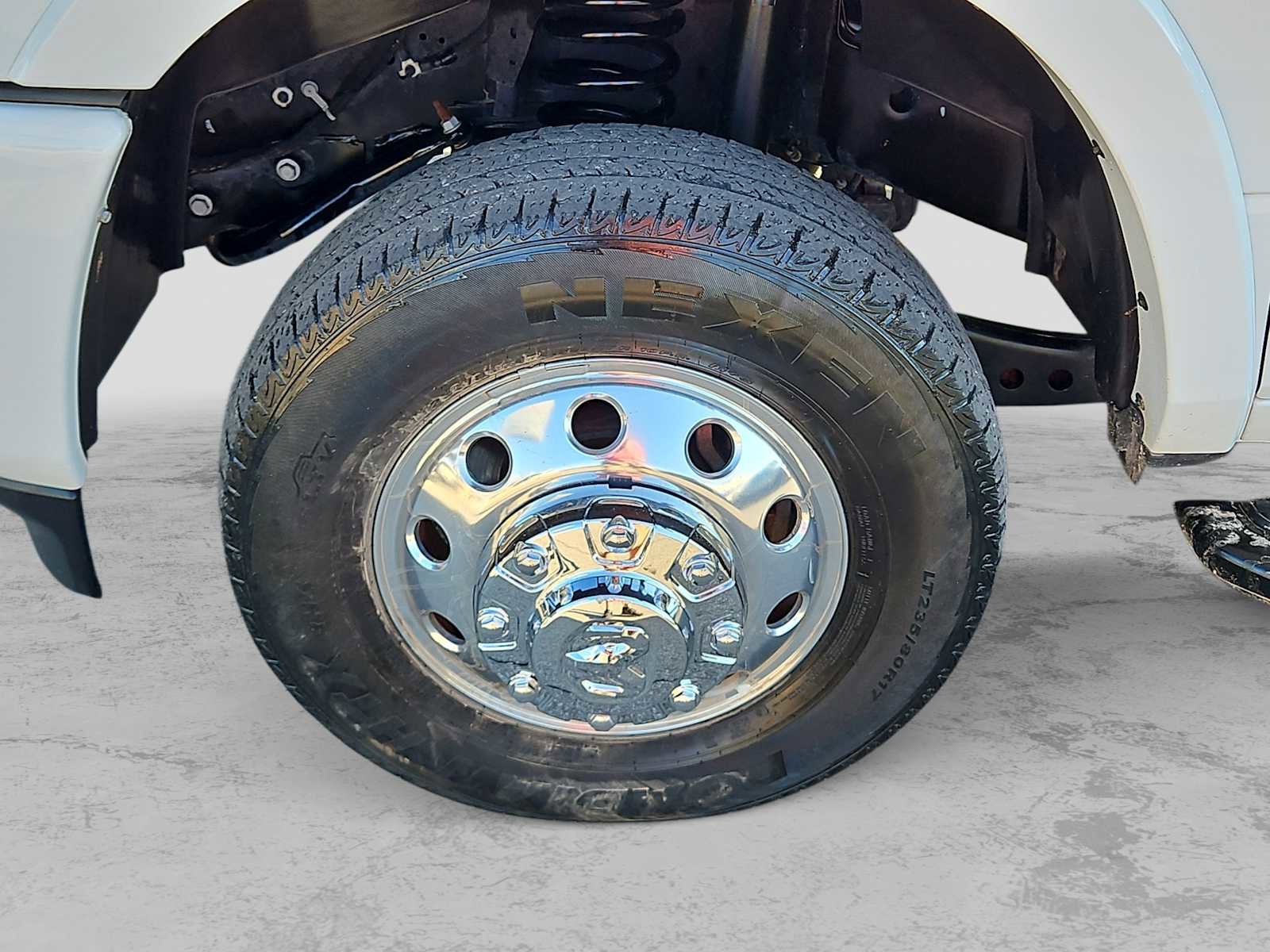 Used 2024 RAM 3500 Limited image 12