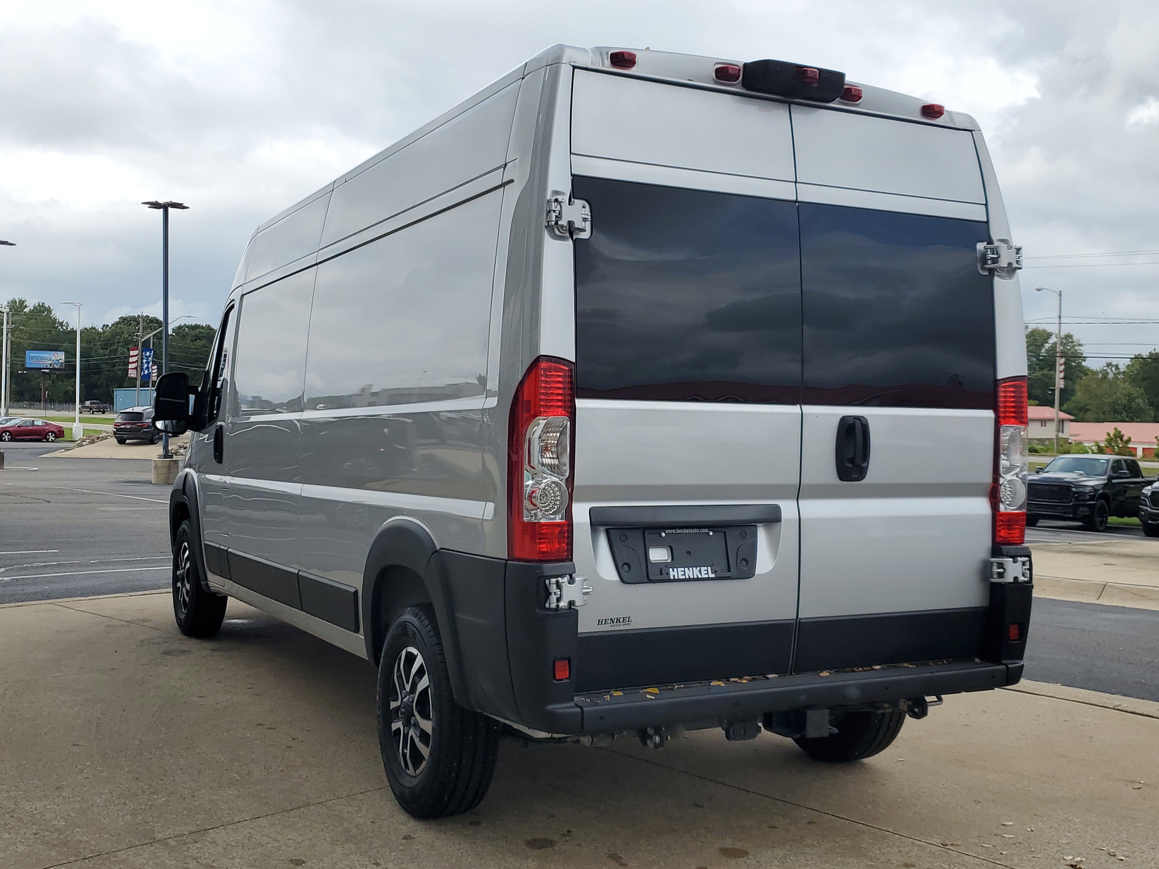 Used 2025 RAM ProMaster 2500 w/ Quick Order Package 22G SLT image 3