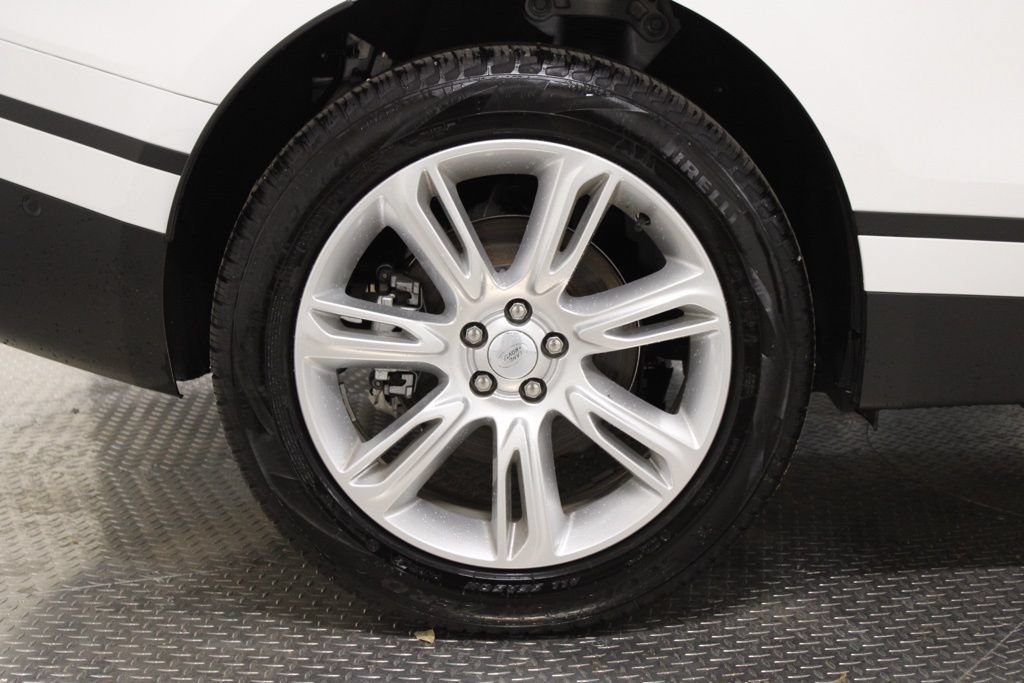 Certified 2025 Land Rover Range Rover Velar S AWD/4WD image 17