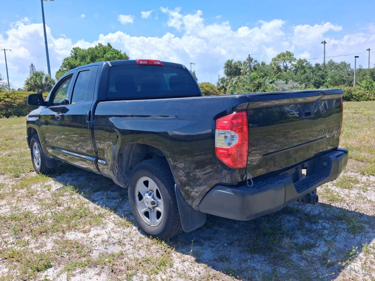 Used 2017 Toyota Tundra SR RWD image 8