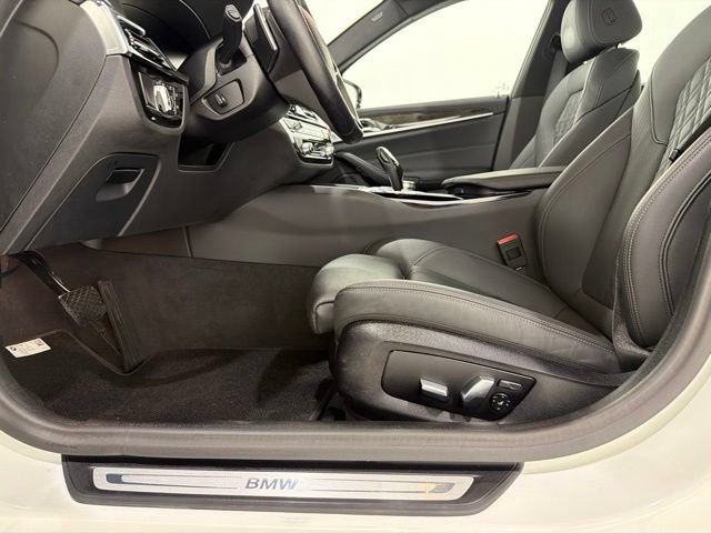 Certified 2023 BMW 530i xDrive w/ Convenience Package AWD/4WD image 14
