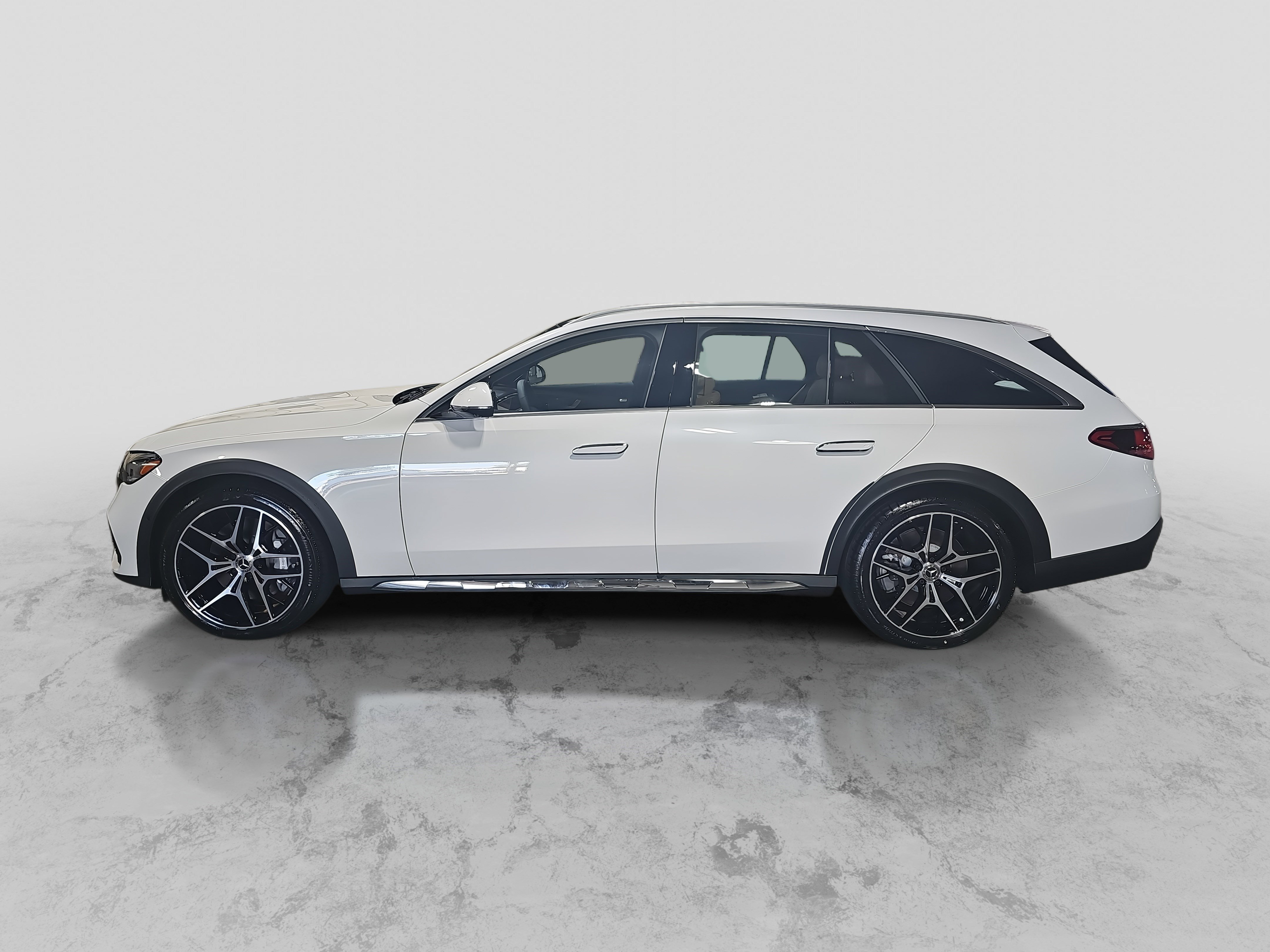 New 2026 Mercedes-Benz E 450 4MATIC All-Terrain Wagon image 8