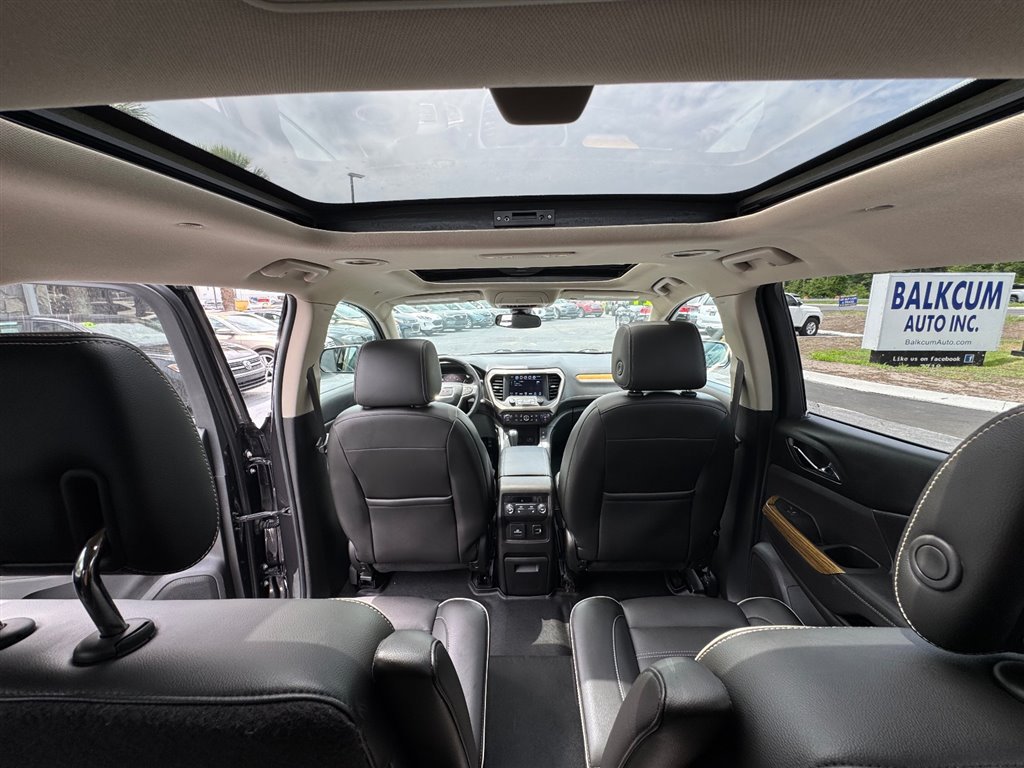 Used 2017 GMC Acadia Denali w/ Technology Package FWD image 24