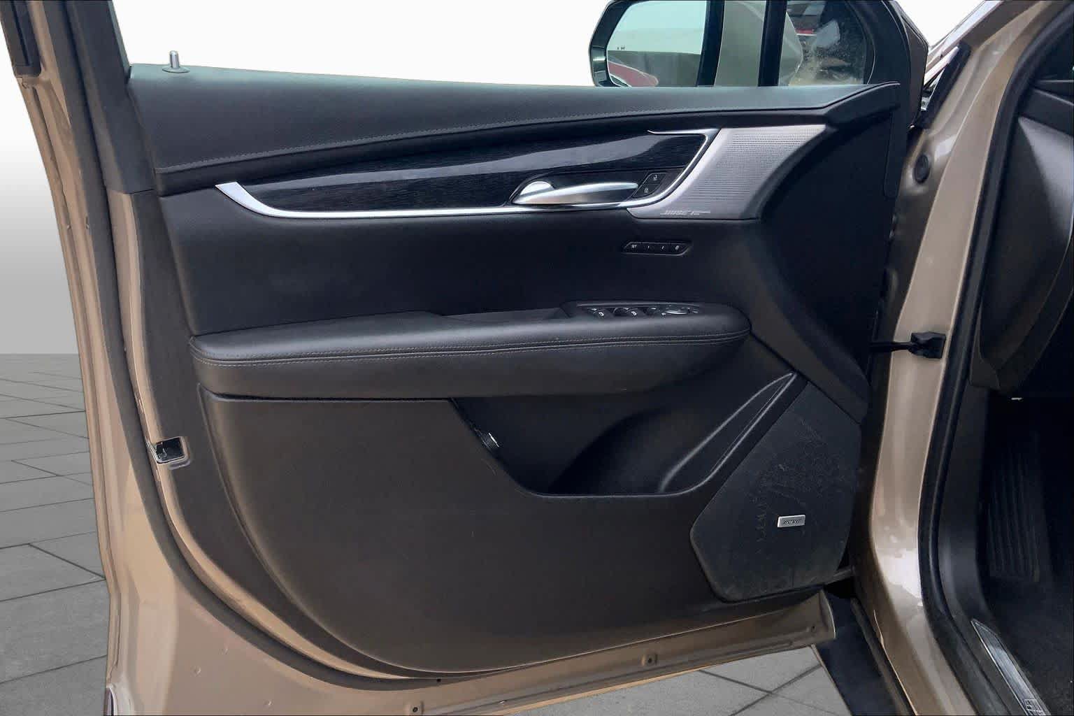 Used 2023 Cadillac XT5 Premium Luxury FWD image 21