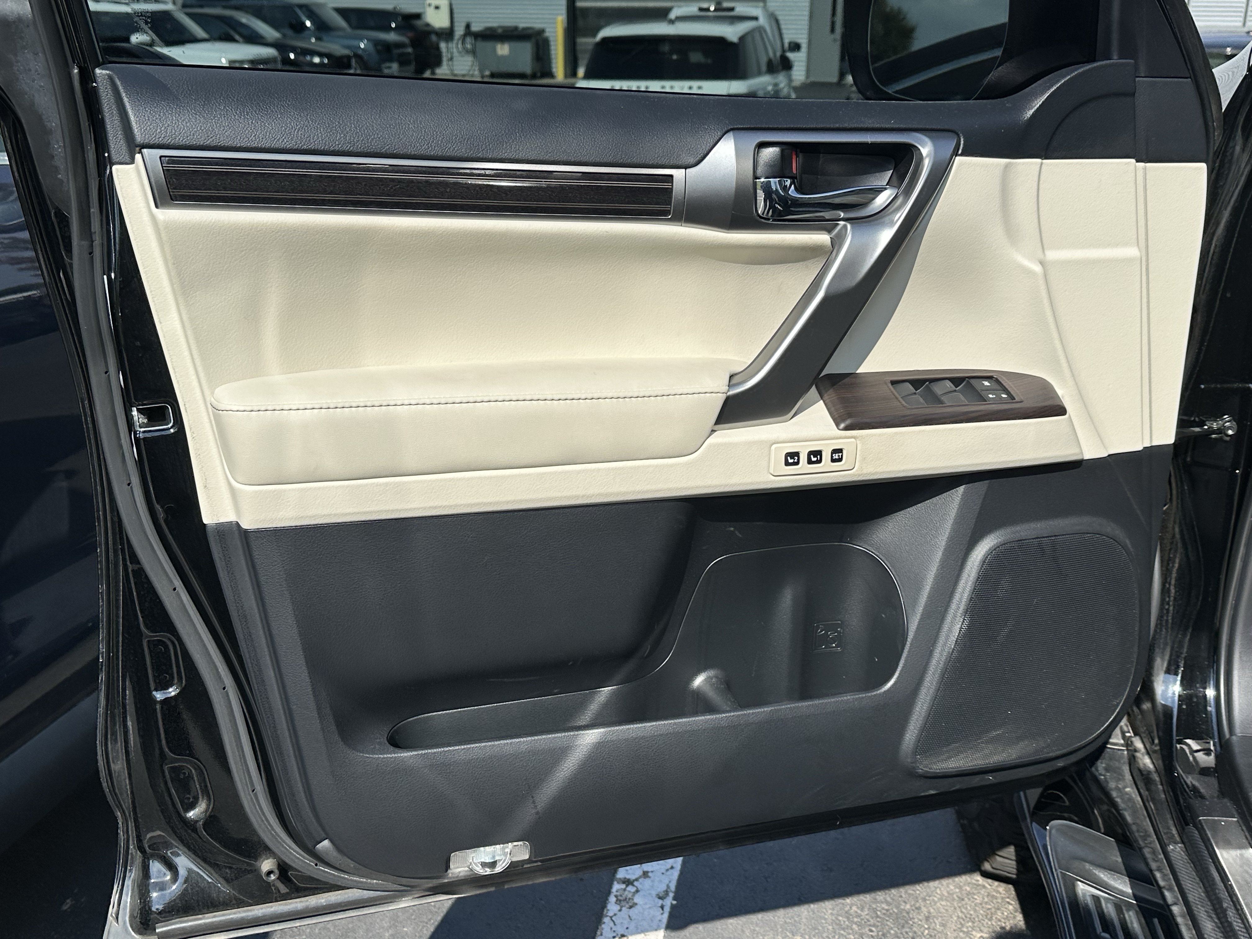 Used 2023 Lexus GX 460 Premium AWD/4WD image 14