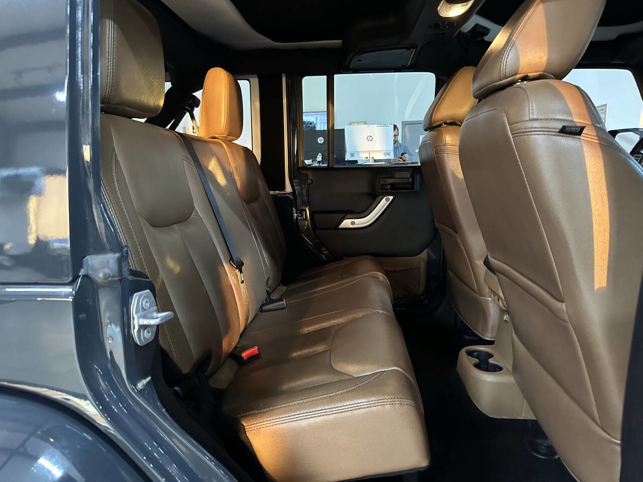 Used 2016 Jeep Wrangler Unlimited Sahara w/ Max Tow Package image 15